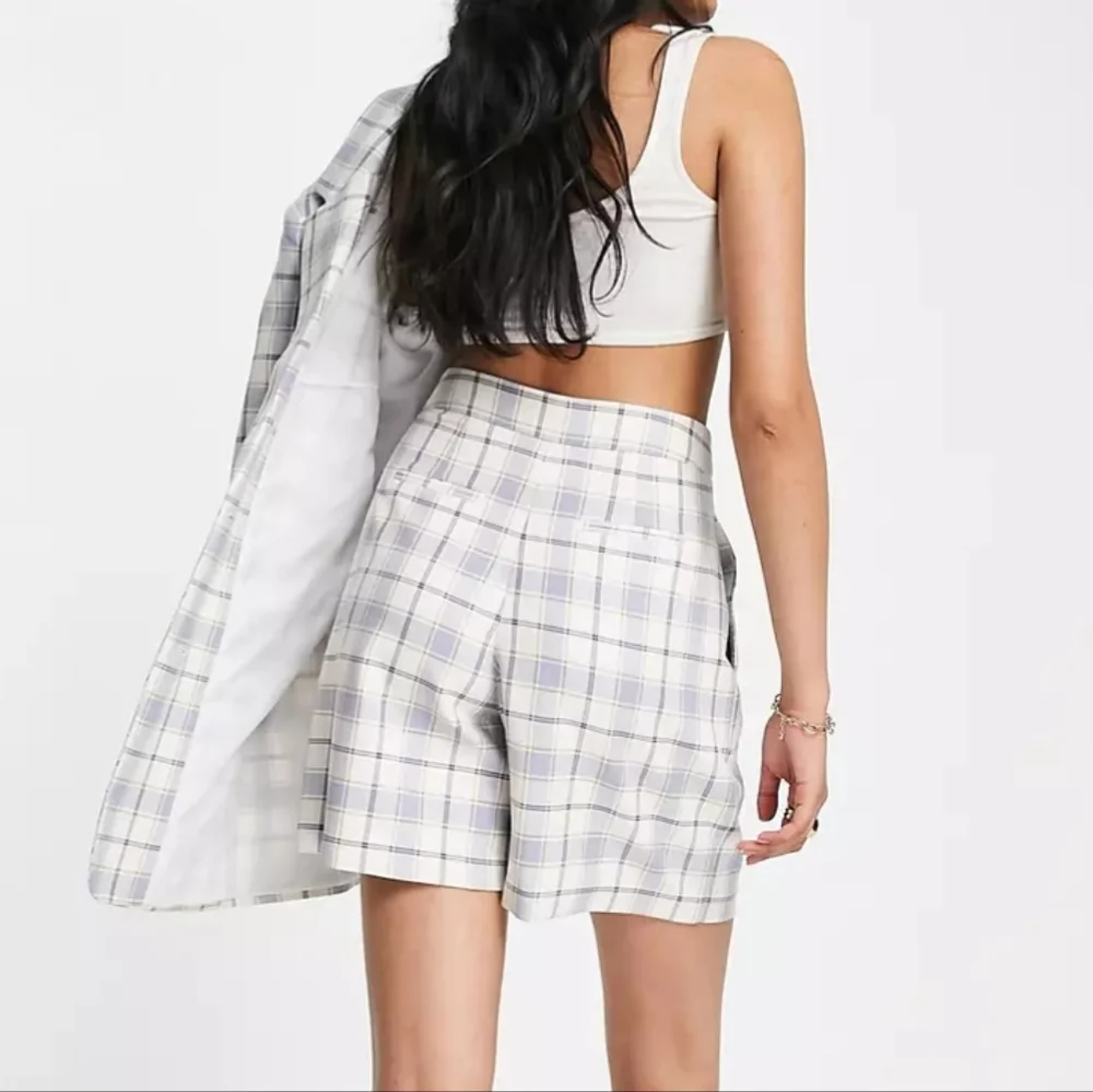 NWT ASOS | Plaid Mom Shorts 2/4 - Picture 4 of 4